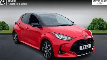 Begagnad Toyota Yaris Hybrid Edition 116 HK (85 kW) 2022 Halvkombi