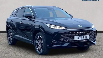 Metallic black pearl Used 2024 MG HS SE SUV | £17,492 (Fair price)