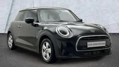 Used 2021 Mini Cooper Classic Hatchback | £15,500 (Fair price)