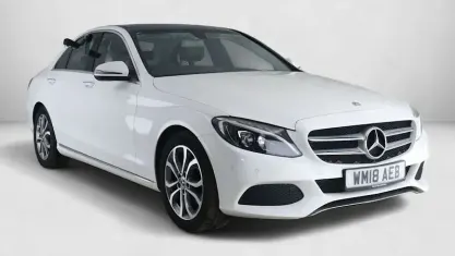 Used Mercedes C200 Premium 136 HP (100 kW) 2018 White Sedan