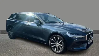 Used Volvo V60 Momentum 163 HP (119 kW) 2021 Blue Estate