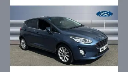 Używany Ford Fiesta Titanium 125 KM (91 kW) 2019 Niebieski Hatchback