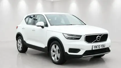Usado Volvo XC40 Momentum 163 CV (119 kW) 2021 Blanco SUV