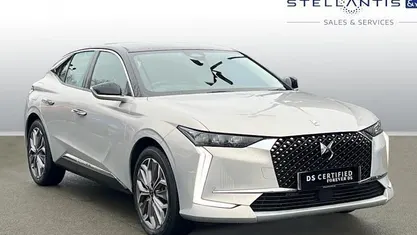 Used DS Automobiles DS4 Trocadero 224 HP (164 kW) 2022 White Hatchback