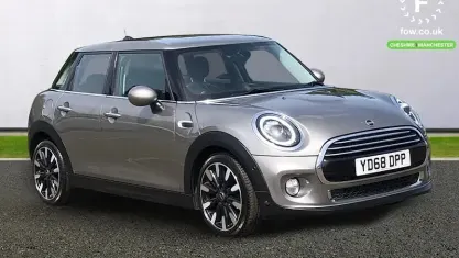 Usado Mini Cooper Comfort 136 CV (100 kW) 2019 Plateado Utilitario