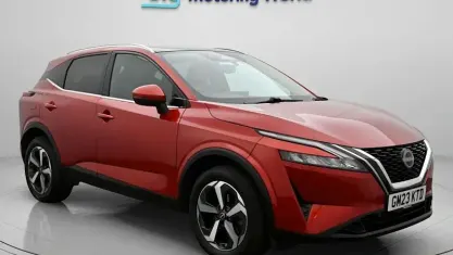 Used Nissan Qashqai N-Connecta 158 HP (116 kW) 2023 Red SUV