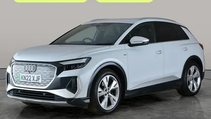 Used Audi Q4 e-tron S-Line 125 kW (170 HP) 2022 White SUV