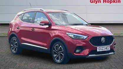 Used MG ZS Exclusive 106 HP (77 kW) 2023 Red SUV