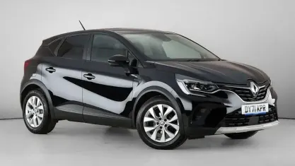 Used Renault Captur Iconic 91 HP (66 kW) 2021 Black SUV
