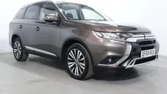 Used 2019 Mitsubishi Outlander SUV | £15,000 (Fair price)