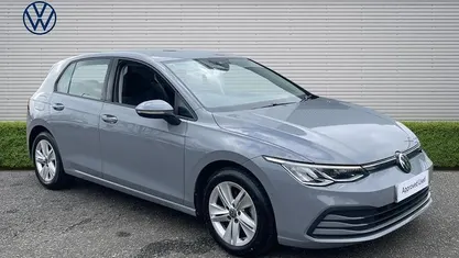 Used VW Golf VIII Life 150 HP (110 kW) 2023 Hatchback