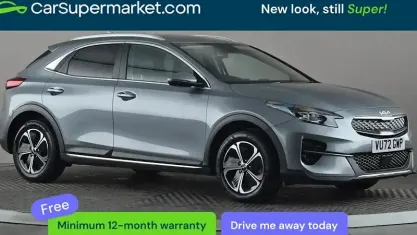 Usado Kia XCeed 141 HP (103 kW) 2022 Prateado SUV