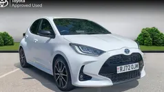 Pure white Used 2022 Toyota Yaris Hybrid Sport Hatchback | £17,290 (Good price)