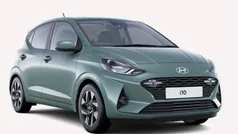 New 2025 Hyundai i10 Advanced Hatchback | £16,880 (Fair price)