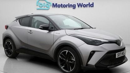 Używany Toyota C-HR Sport 122 KM (89 kW) 2022 Srebrny SUV