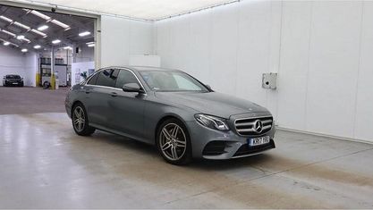 Usado Mercedes E220 AMG line 194 HP (142 kW) 2019 Sedan