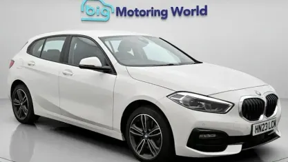 Used BMW 118 Sport Line 136 HP (100 kW) 2023 White Hatchback