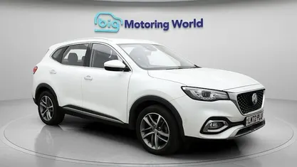 White Used 2022 MG HS Excite SUV | £14,655 (Fair price)