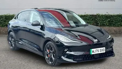 Used MG IM6 553 kW (752 HP) 2025 Black SUV