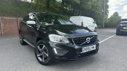 Used Volvo XC60 R-Design 190 HP (139 kW) 2015 Black SUV