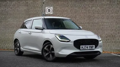 Pure white pearl Used 2024 Suzuki Swift SZ5 Hatchback | £16,740 (Fair price)
