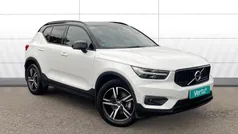 White Used 2020 Volvo XC40 R-Design SUV | £22,422 (Fair price)