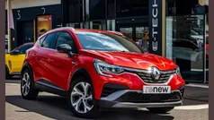Flame red Used 2022 Renault Captur R.S. SUV | £16,495 (Fair price)