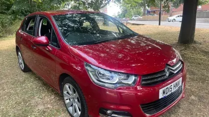 Used Citroën C4 Flair 110 HP (80 kW) 2015 Red Hatchback
