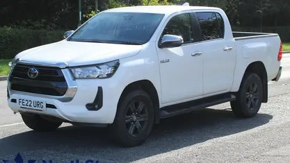 Used 2024 Toyota HiLux Pickup | £17,950 (Super price)