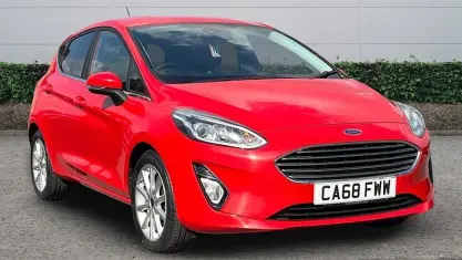 Begagnad Ford Fiesta Titanium 101 HK (74 kW) 2021 Halvkombi