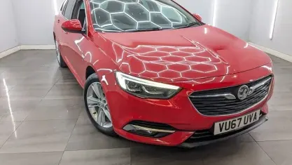 Used Vauxhall Insignia Elite 136 HP (100 kW) 2017 Red Estate