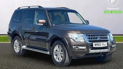 Used Mitsubishi Shogun 190 HP (139 kW) 2017 Brown SUV