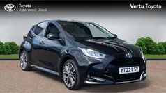 Black Used 2022 Toyota Yaris Hybrid Hatchback | £17,606 (Fair price)