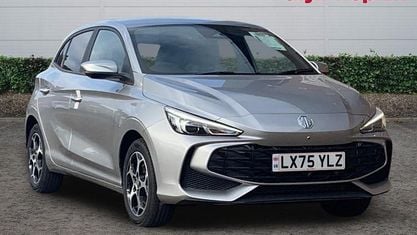 Nouă MG MG3 Trophy 194 CP (142 kW) 2026 Hatchback
