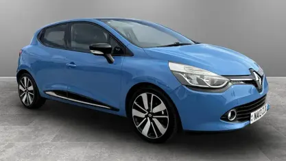Used Renault Clio IV Dynamique 90 HP (66 kW) 2015 Hatchback