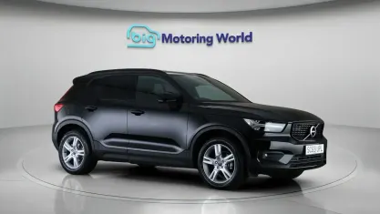 Used Volvo XC40 R-Design 163 HP (119 kW) 2020 Black SUV