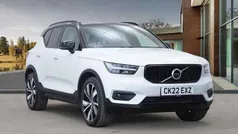 White Used 2022 Volvo XC40 R-Design Pro SUV | £28,895 (Fair price)