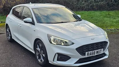 Used Ford Focus ST-Line 125 HP (91 kW) 2020 Hatchback