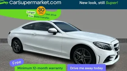 Usado Mercedes C200 AMG line 184 HP (135 kW) 2020 Coupé