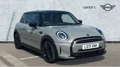 Moonwalk grey Used 2022 Mini Cooper Exclusive Hatchback | £19,750 (Fair price)