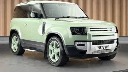 Used Land Rover Defender 75th Limited Edition 300 HP (220 kW) 2023 Green SUV