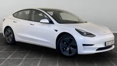 White Used 2021 Tesla Model 3 Standard Range Sedan | £16,995 (Fair price)