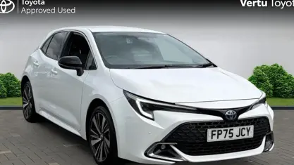 Used Toyota Corolla Design 140 HP (102 kW) 2025 White Hatchback