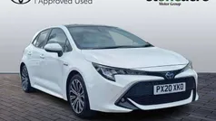 White Used 2020 Toyota Corolla Design Hatchback | £16,250 (Fair price)