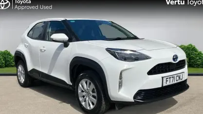 Used Toyota Yaris Cross 116 HP (85 kW) 2022 White SUV