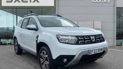 Używany Dacia Duster Prestige 101 KM (74 kW) 2022 Biały SUV