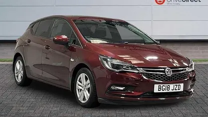 Used Vauxhall Astra 110 HP (80 kW) 2018 Red Hatchback