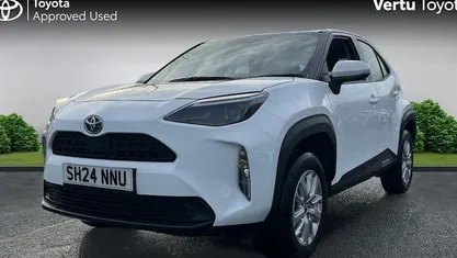 Used 2025 Toyota Yaris Hybrid Estate | £20,924 (Super price)