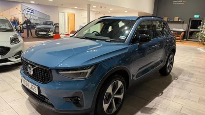 Used 2025 Volvo XC40 Plus SUV | £29,499 (Fair price)