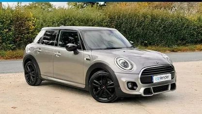 Used Mini Cooper Hatch 136 HP (100 kW) 2020 Hatchback